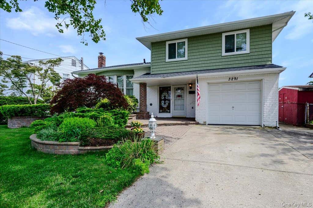 Photo of 3291 Wolfson Drive, Baldwin, NY 11510 (MLS # 1039487)