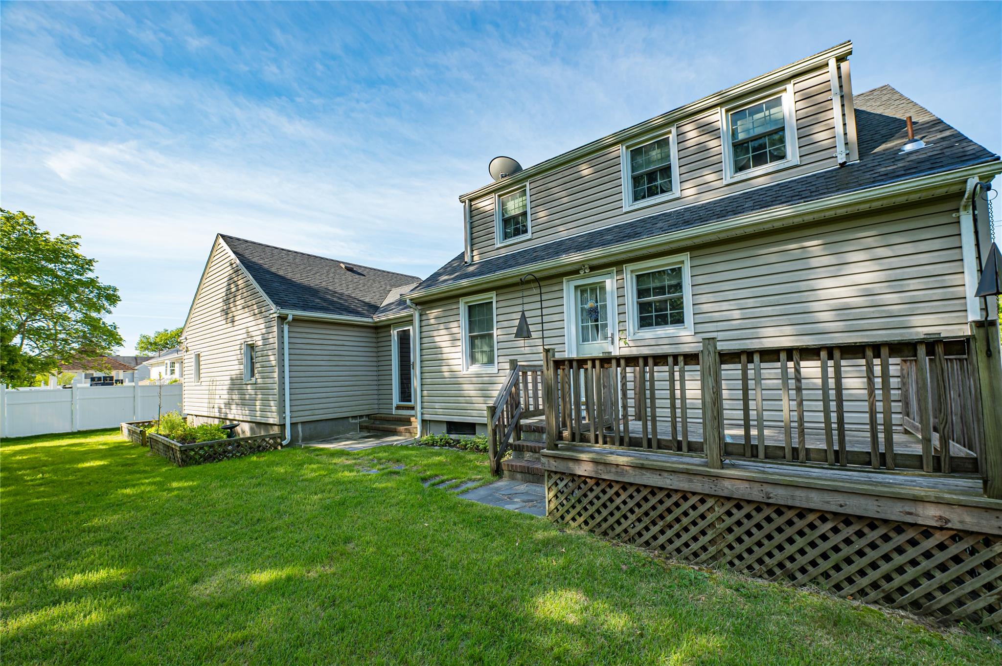 832 Ostrander Avenue, Riverhead, New York image 23