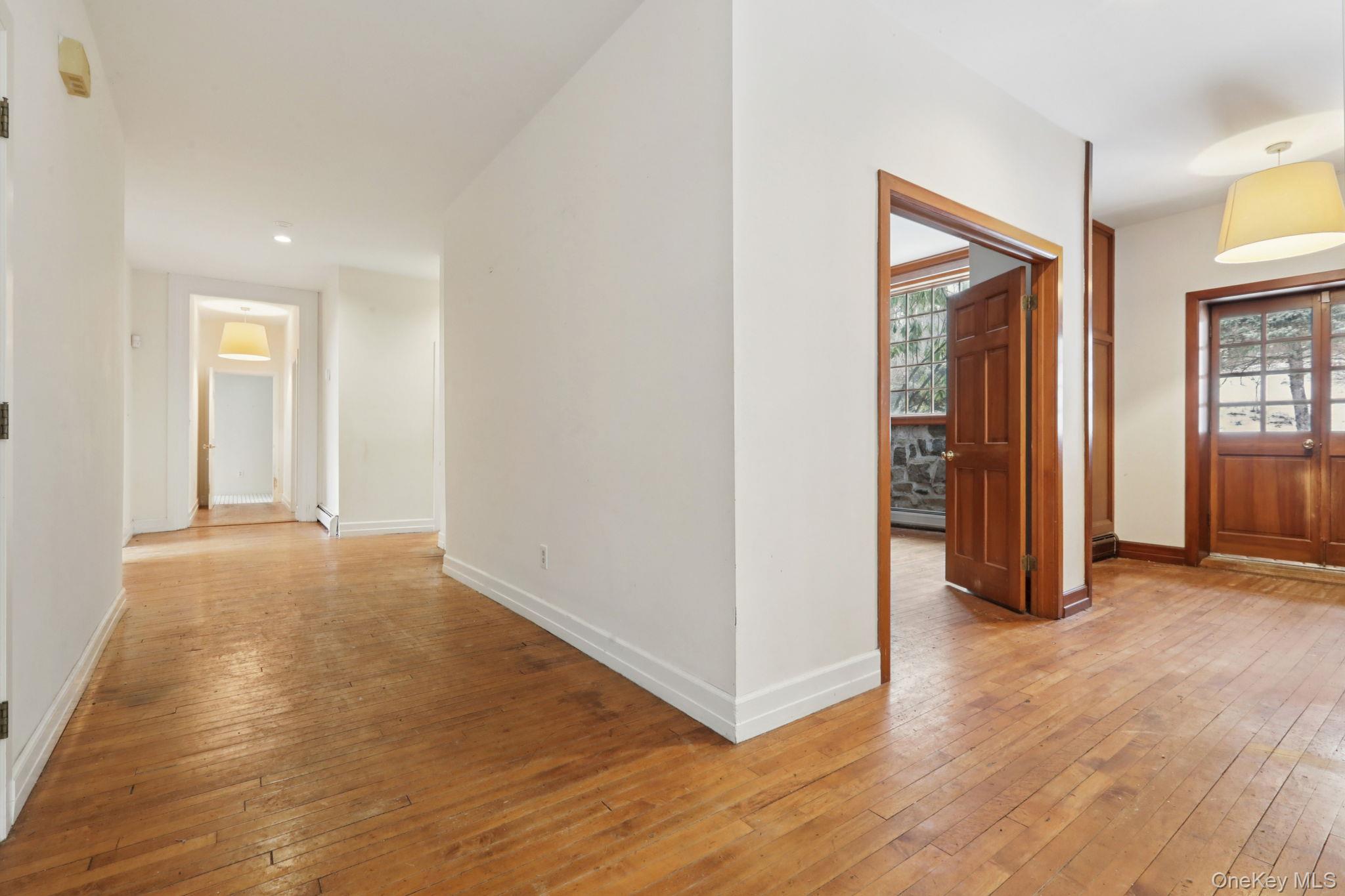 32 E Lake Stable Road