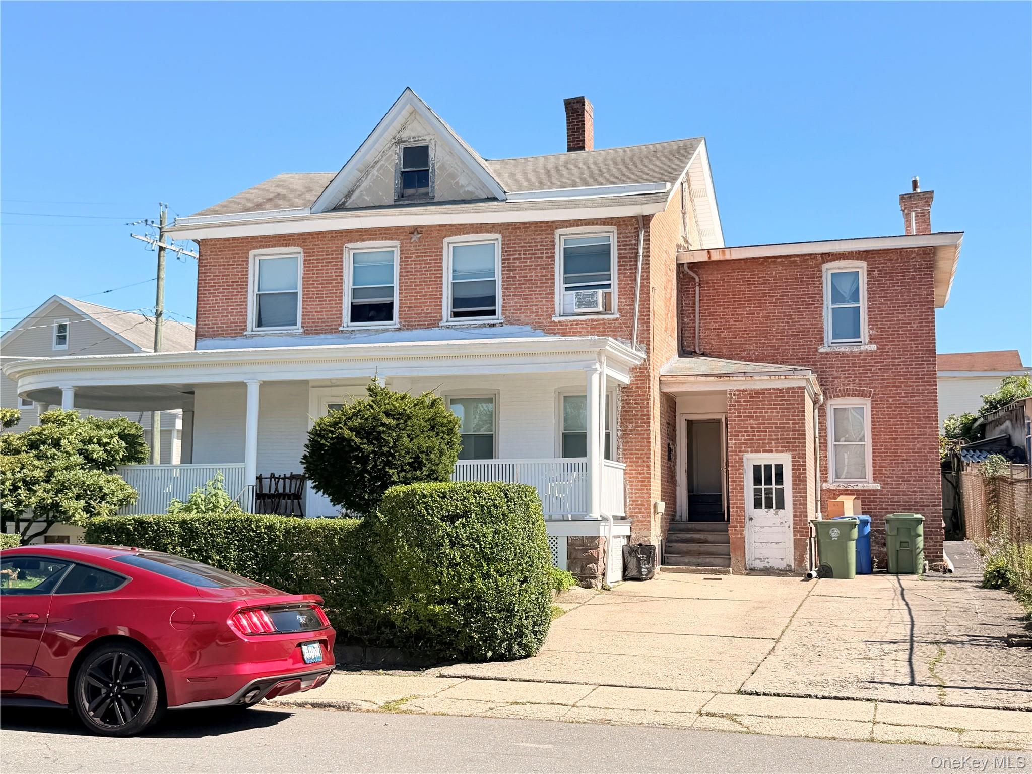 82-84 Montgomery Street
