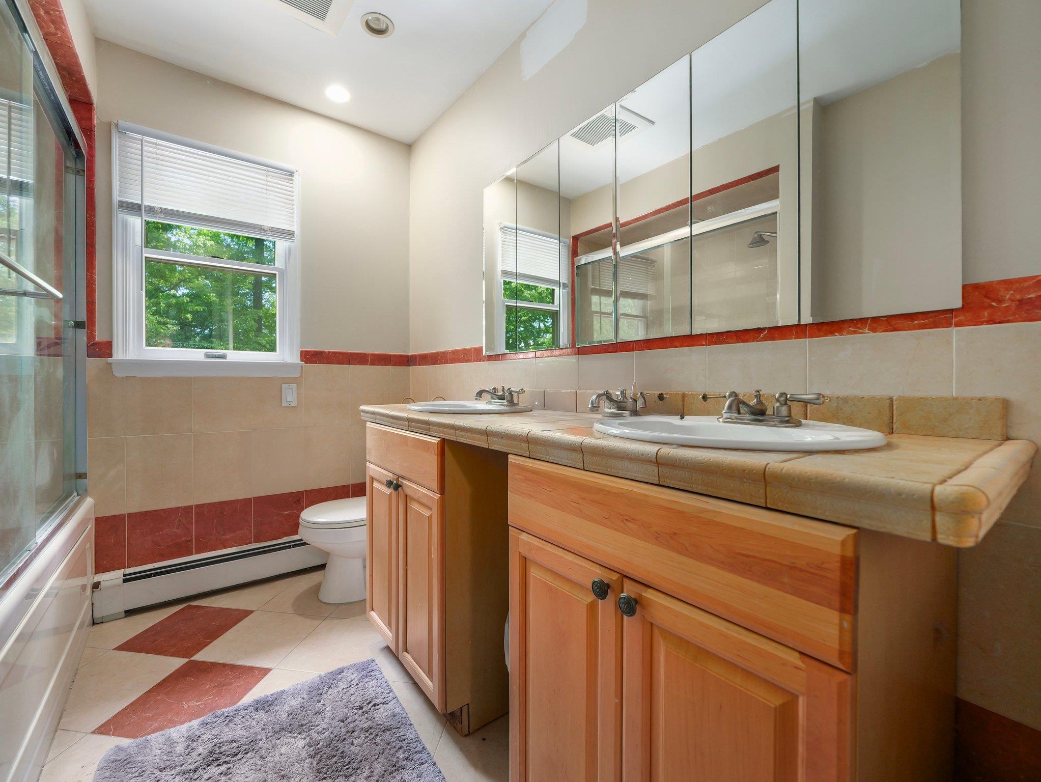 33 Rochelle Drive, New City, New York image 24