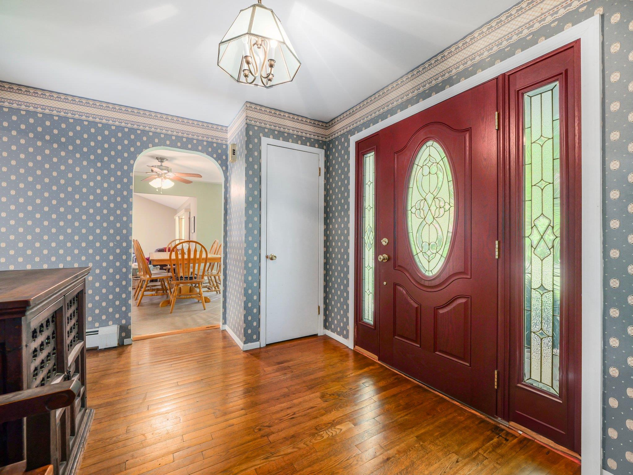 33 Rochelle Drive, New City, New York image 5