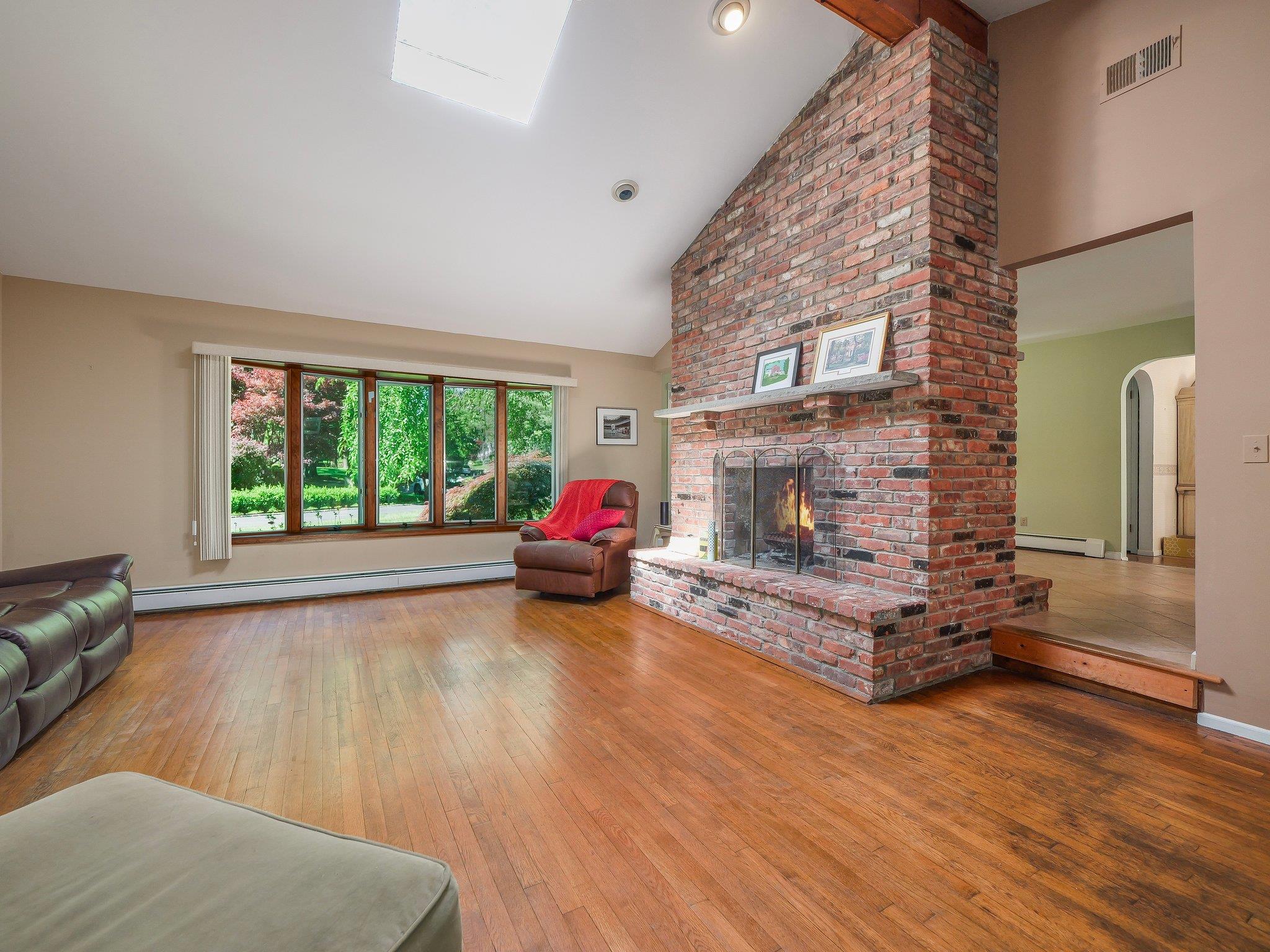 33 Rochelle Drive, New City, New York image 9