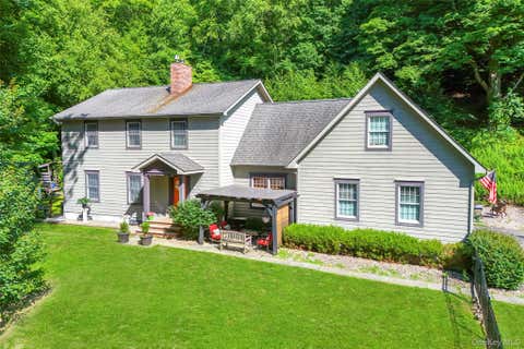 Homes For Sale - 75 Mountain Lane Ln<br/> Beacon, NY 12508