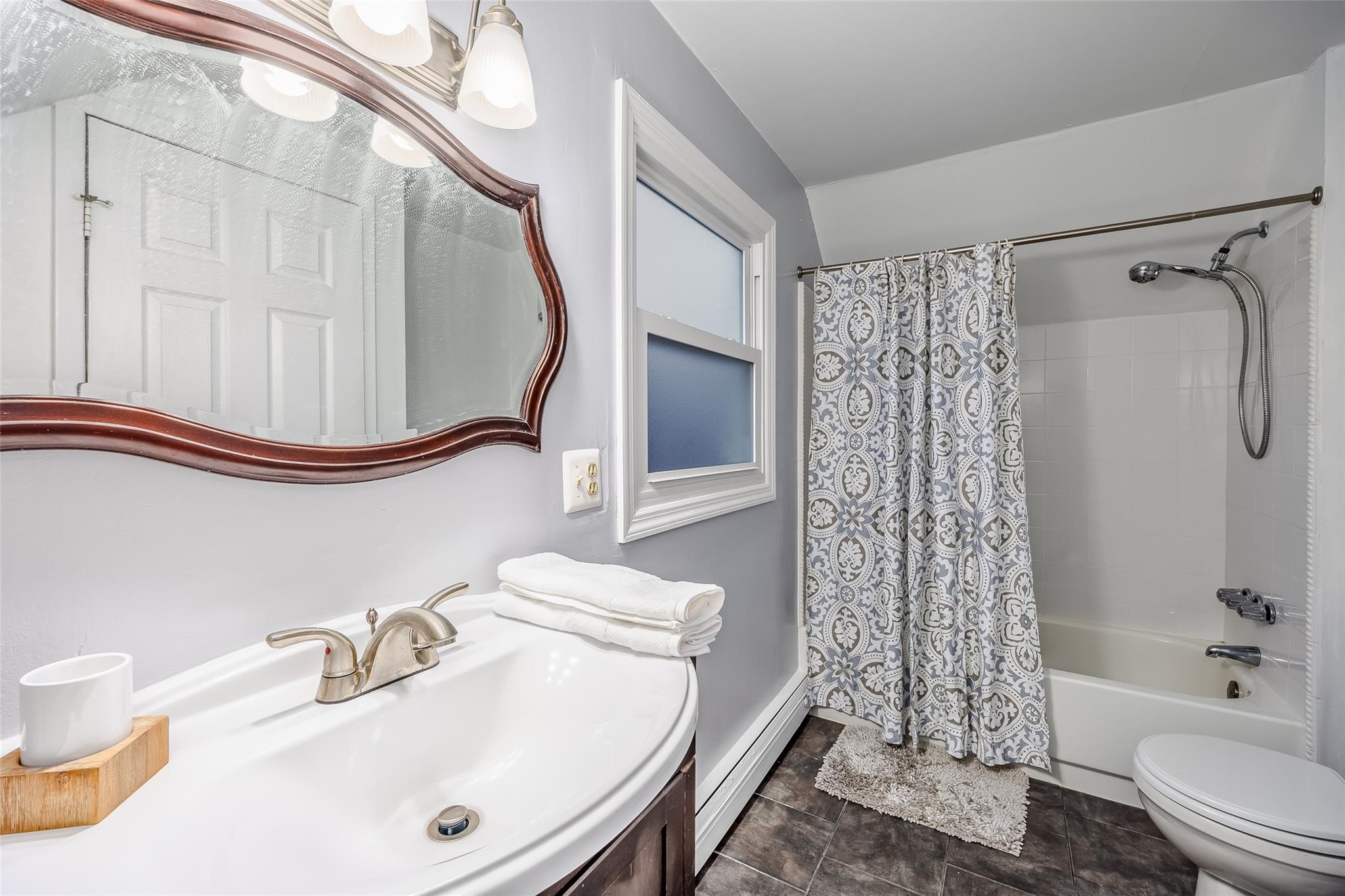 552 Meadowbrook Rd Rd, Merrick, New York image 29