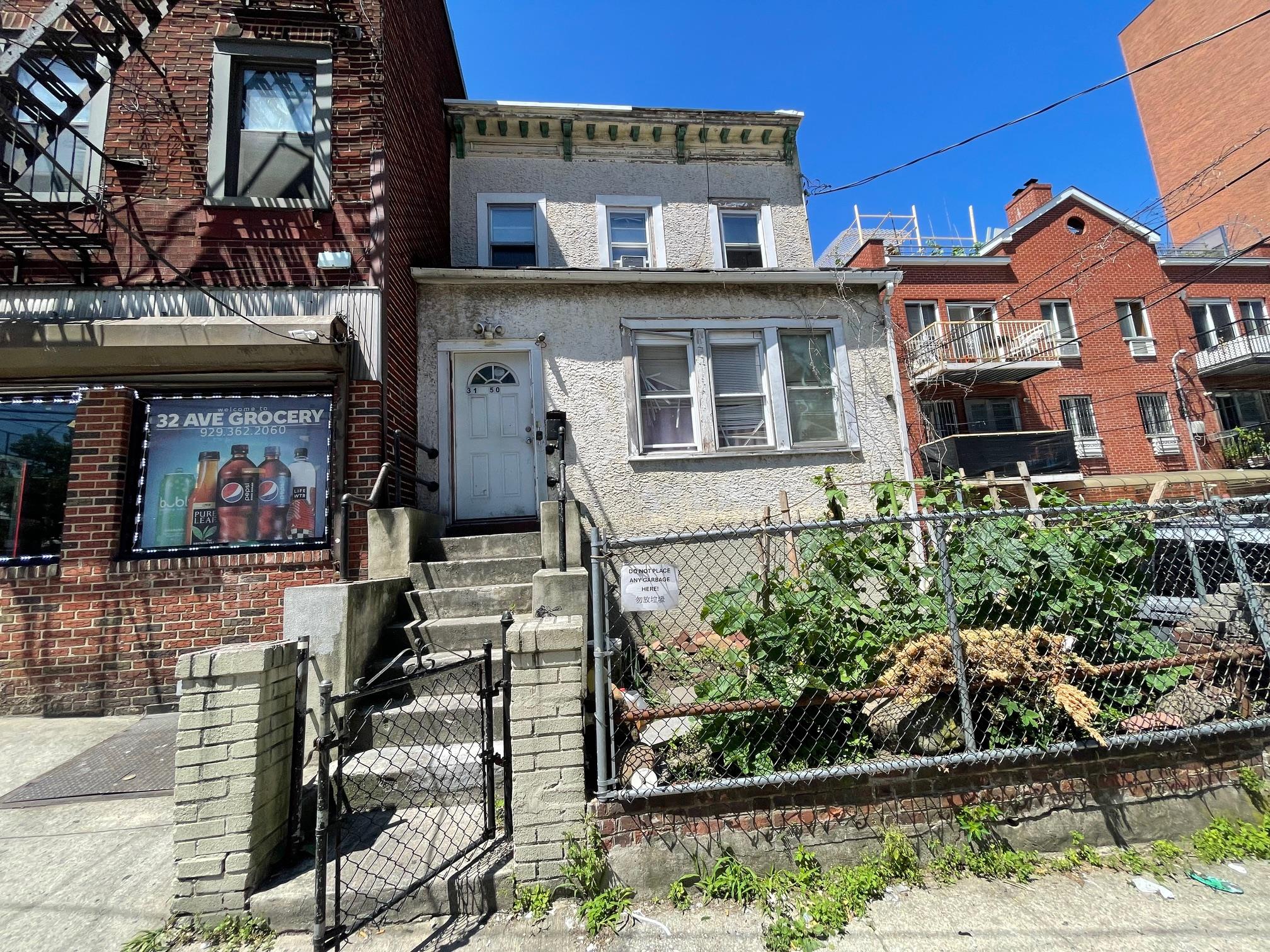 31-52 137 Street