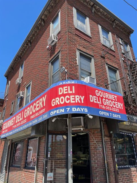 31-52 137 Street Flushing NY 11354