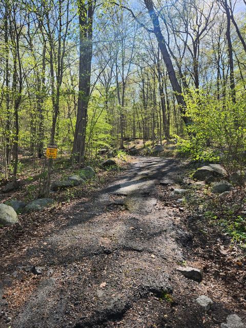 Photo of 19 Brandt Road, Hillburn, NY 10931 (MLS # 989405)