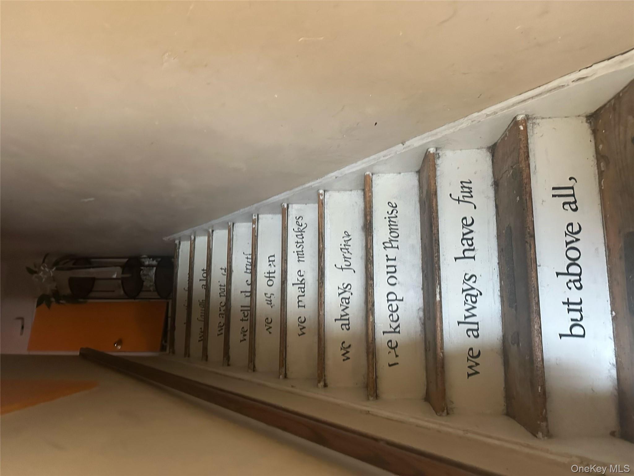 1317 Stratford Avenue