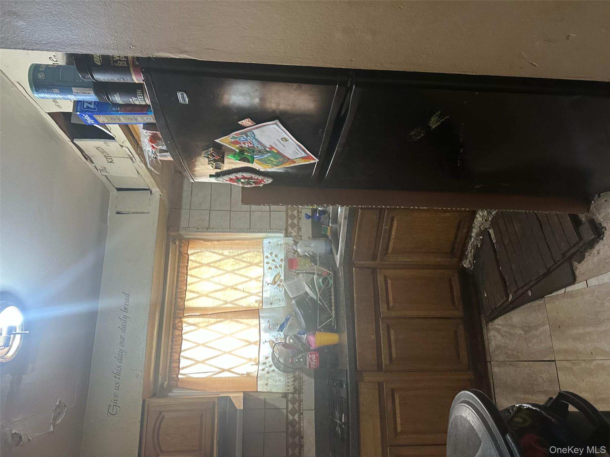 1317 Stratford Avenue