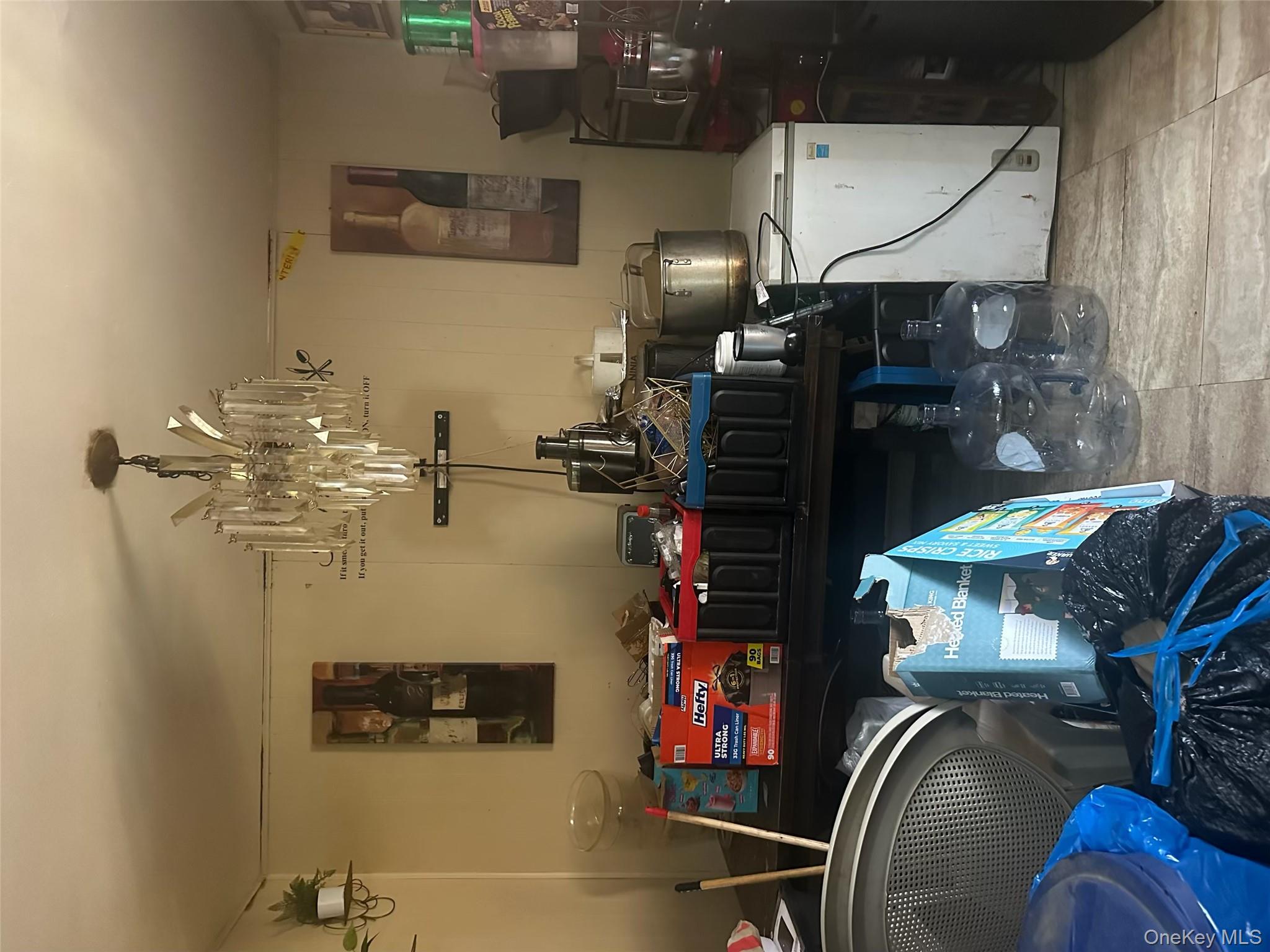 1317 Stratford Avenue