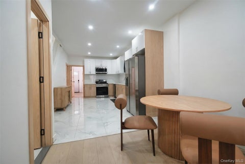 Homes For Rent - 837 E 49th St Apt. 1 St<br/> Brooklyn, NY 11692