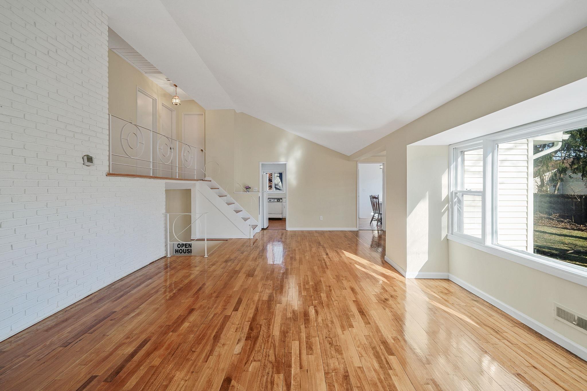46 Grand Haven Drive, Commack, New York image 12