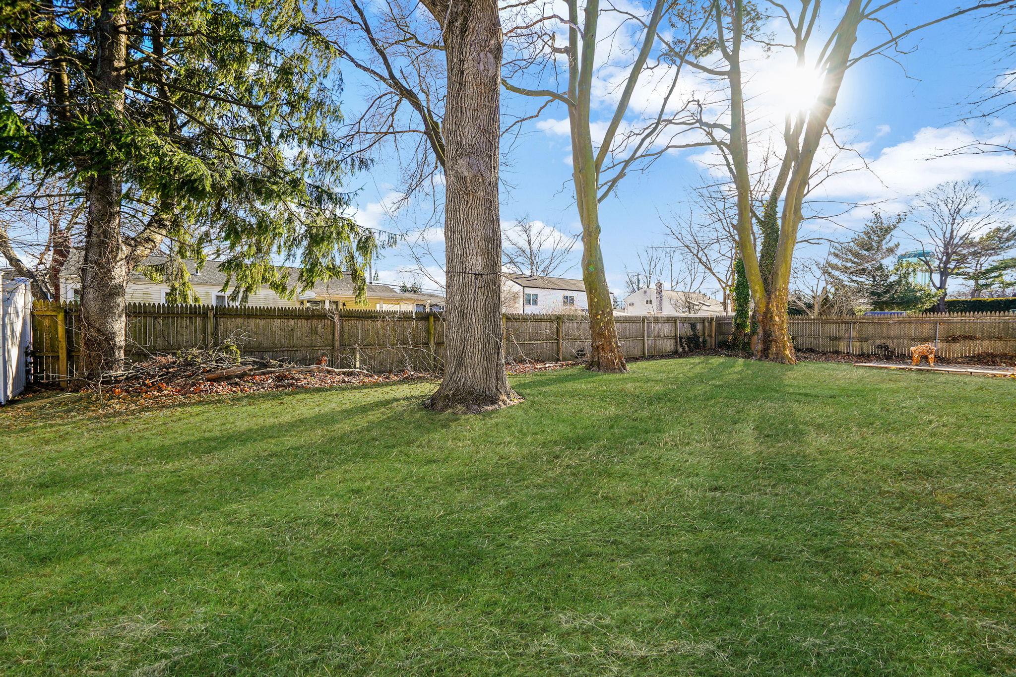 46 Grand Haven Drive, Commack, New York image 27