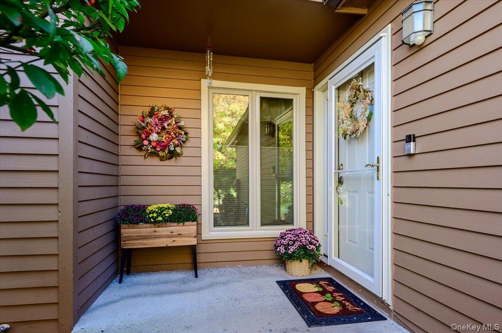 Photo of 302 Beechwood Lane, Yorktown Heights, NY 10598 (MLS # 1060386)