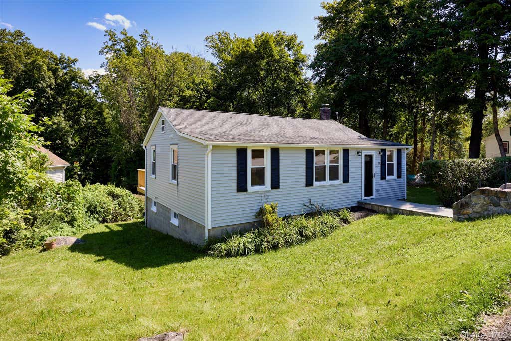 Photo of 28 Brewster Drive, Carmel, NY 10512 (MLS # 1039718)