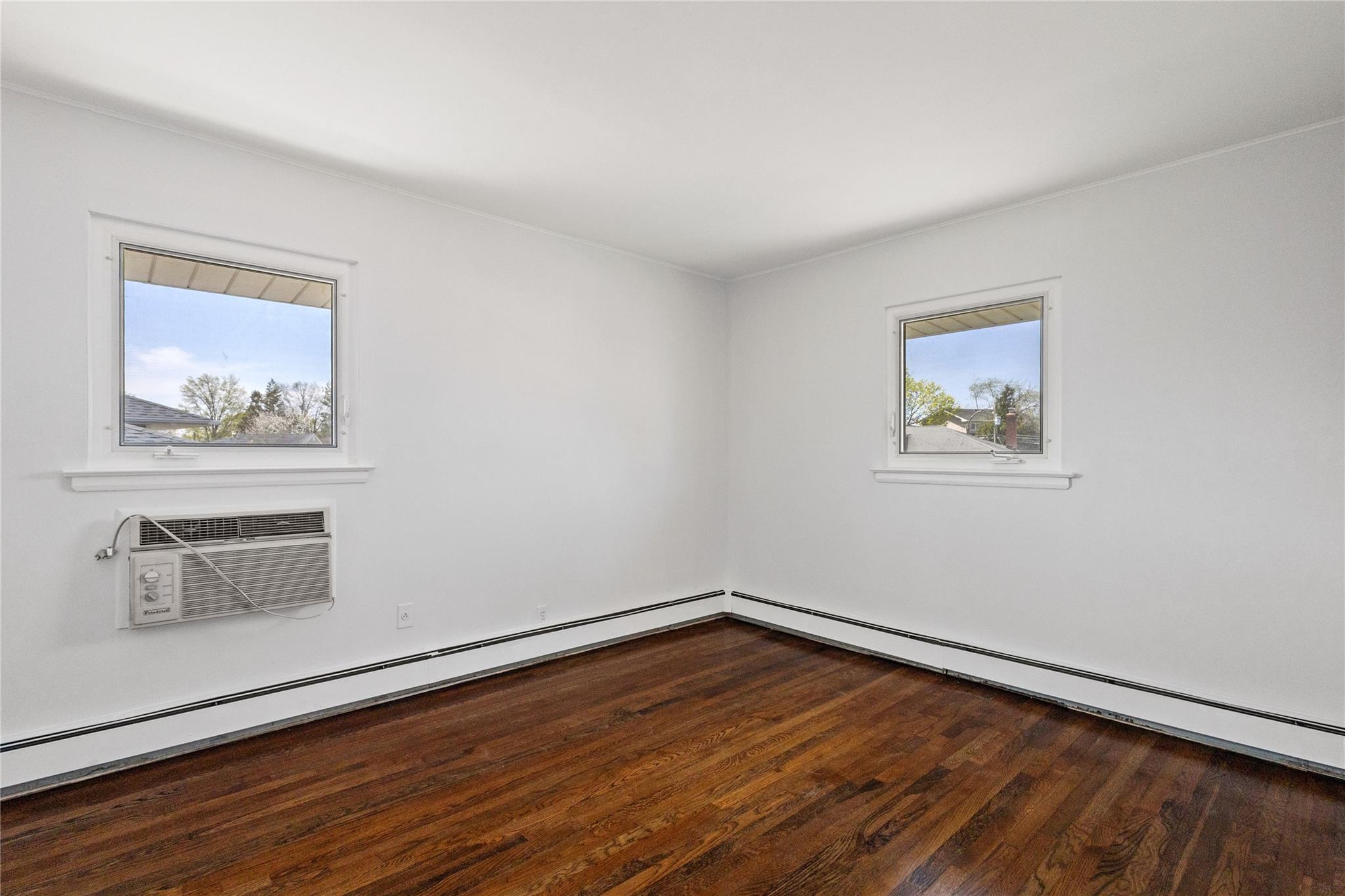 8 Spector Lane, Plainview, New York image 16