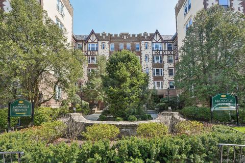 Homes For Sale - 1468 Midland Avenue #2C<br/> Bronxville, NY 10708