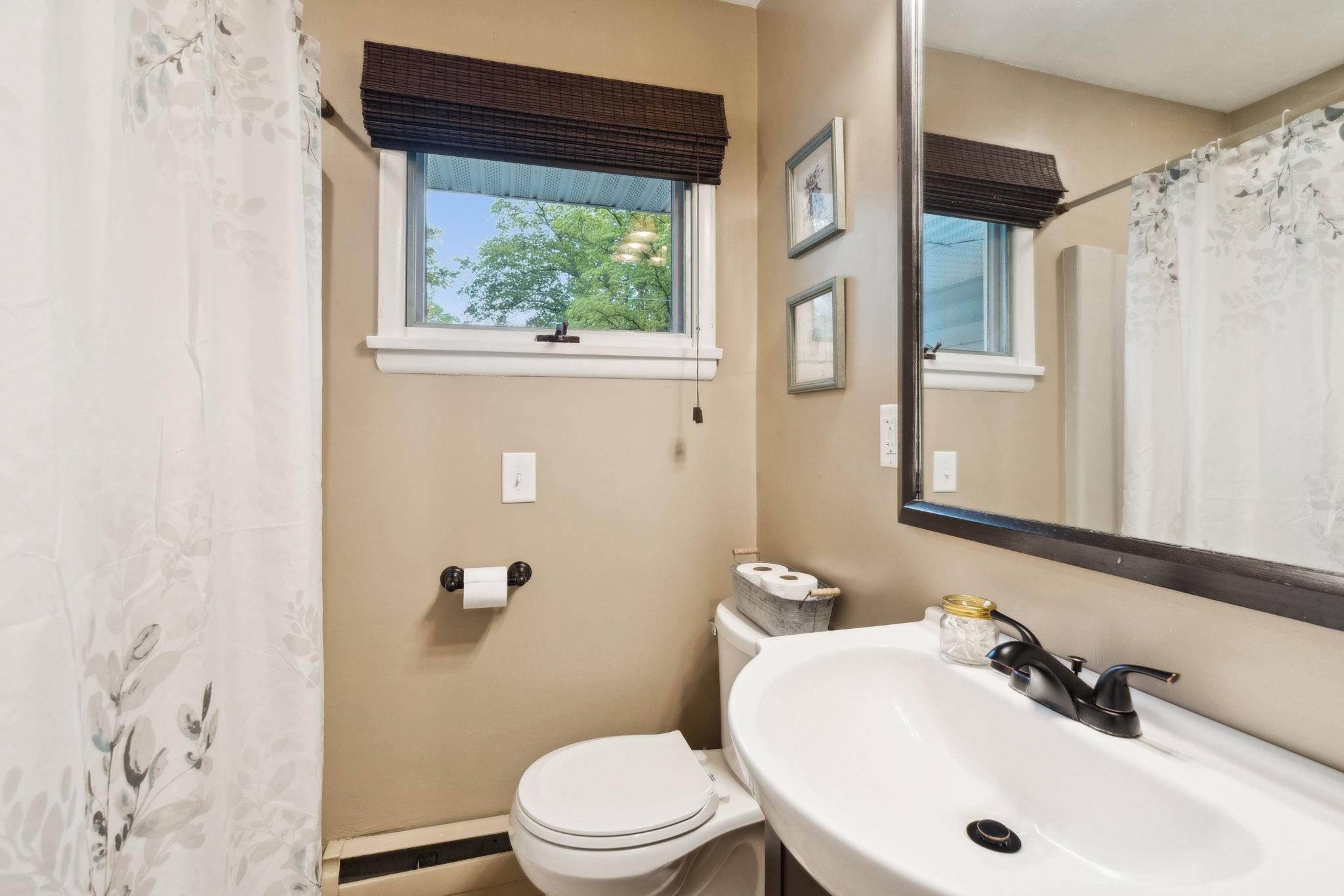 162 Forest Hill Drive, Kingston, New York image 28