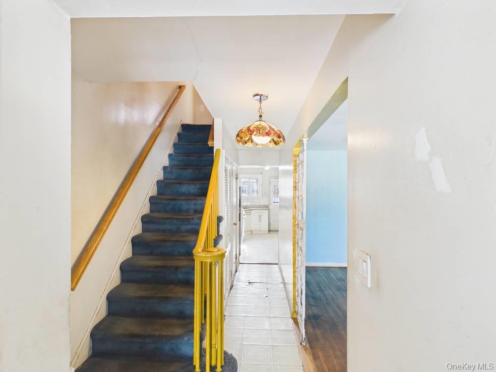 1256 Allerton Avenue