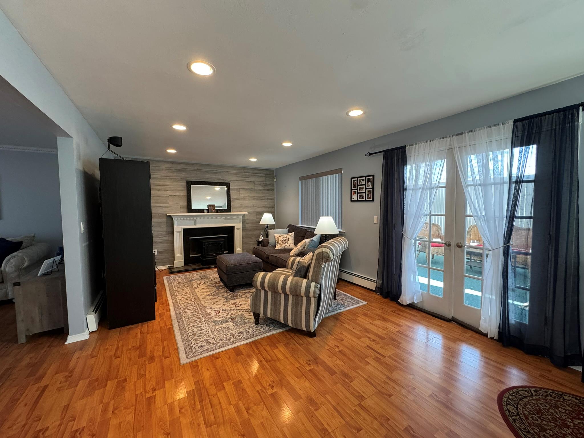20 Chuck Lane, Selden, New York image 7