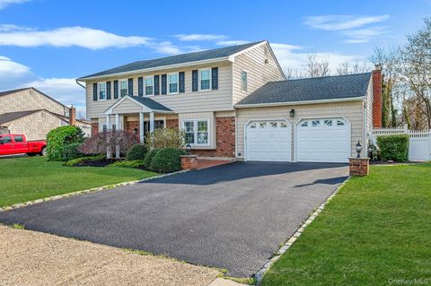 Homes For Sale - 128 Pace Drive<br/> West Islip, NY 11795