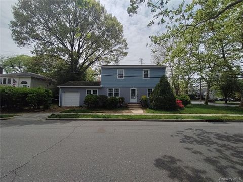 Photo of 53 Maple Street, Malverne, NY 11565 (MLS # 820443)
