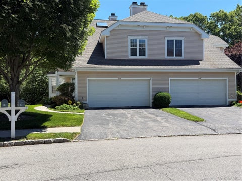 Condo For Sale - 121 WINDING RIDGE ROAD 121 Winding Ridge Road Rd<br/> White Plains, NY 10603