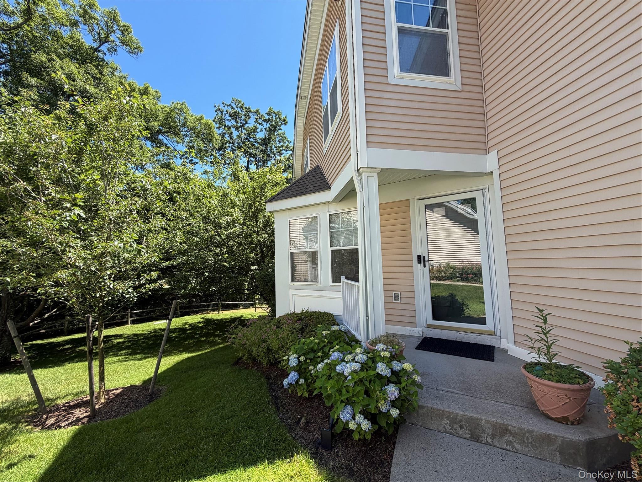 121 Winding Ridge Road