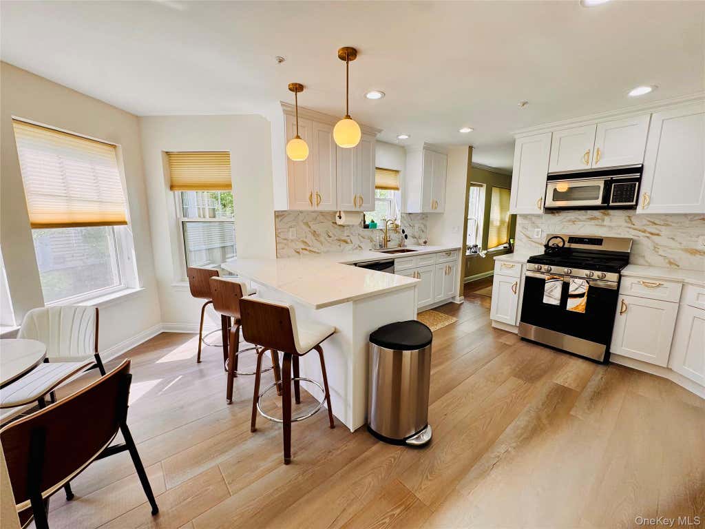 Photo of 121 Winding Ridge Ro 121 Winding Ridge Road RD, White Plains, NY 10603 (MLS # 1012209)