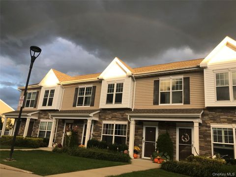 Photo of 37 Weatherby Lane, Babylon, NY 11722 (MLS # 920456)
