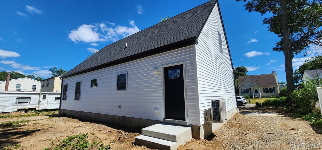 Photo of NC 15 Robinson Drive, Shirley, NY 11967 (MLS # 1014731)