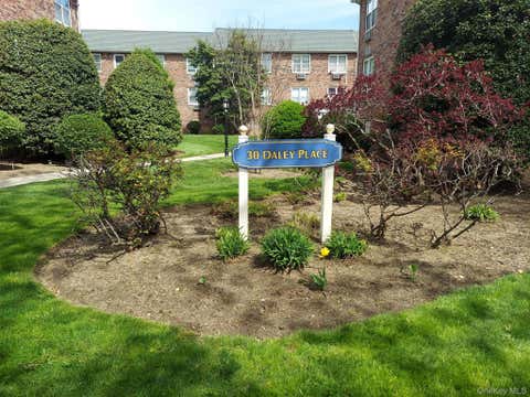 Homes For Sale - 30 Daley Place #136<br/> Lynbrook, NY 11563