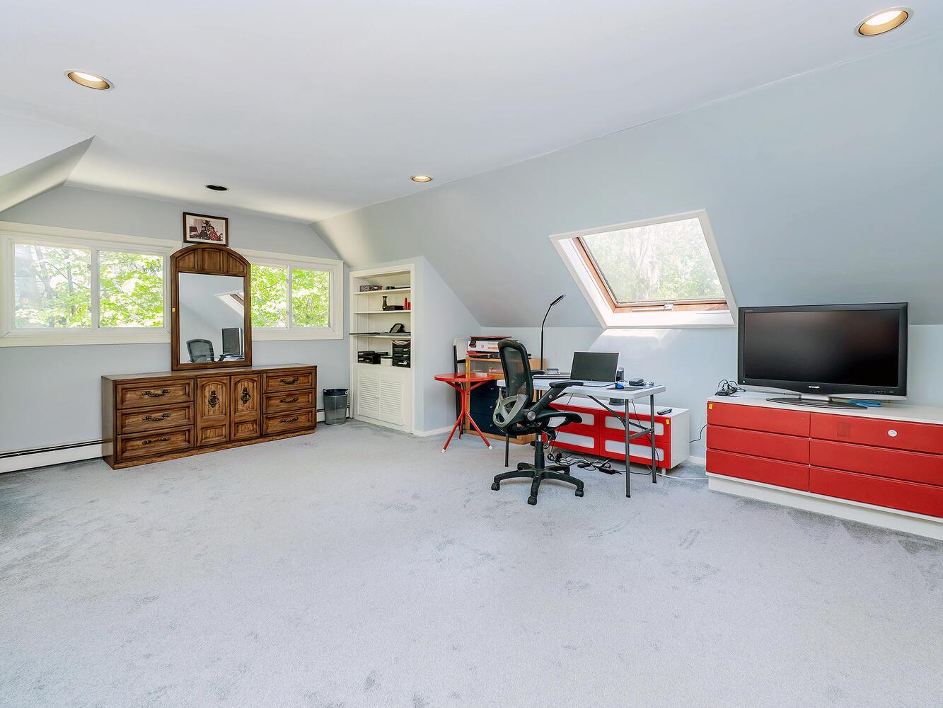 2 Stonytown Road, Manhasset, New York image 22