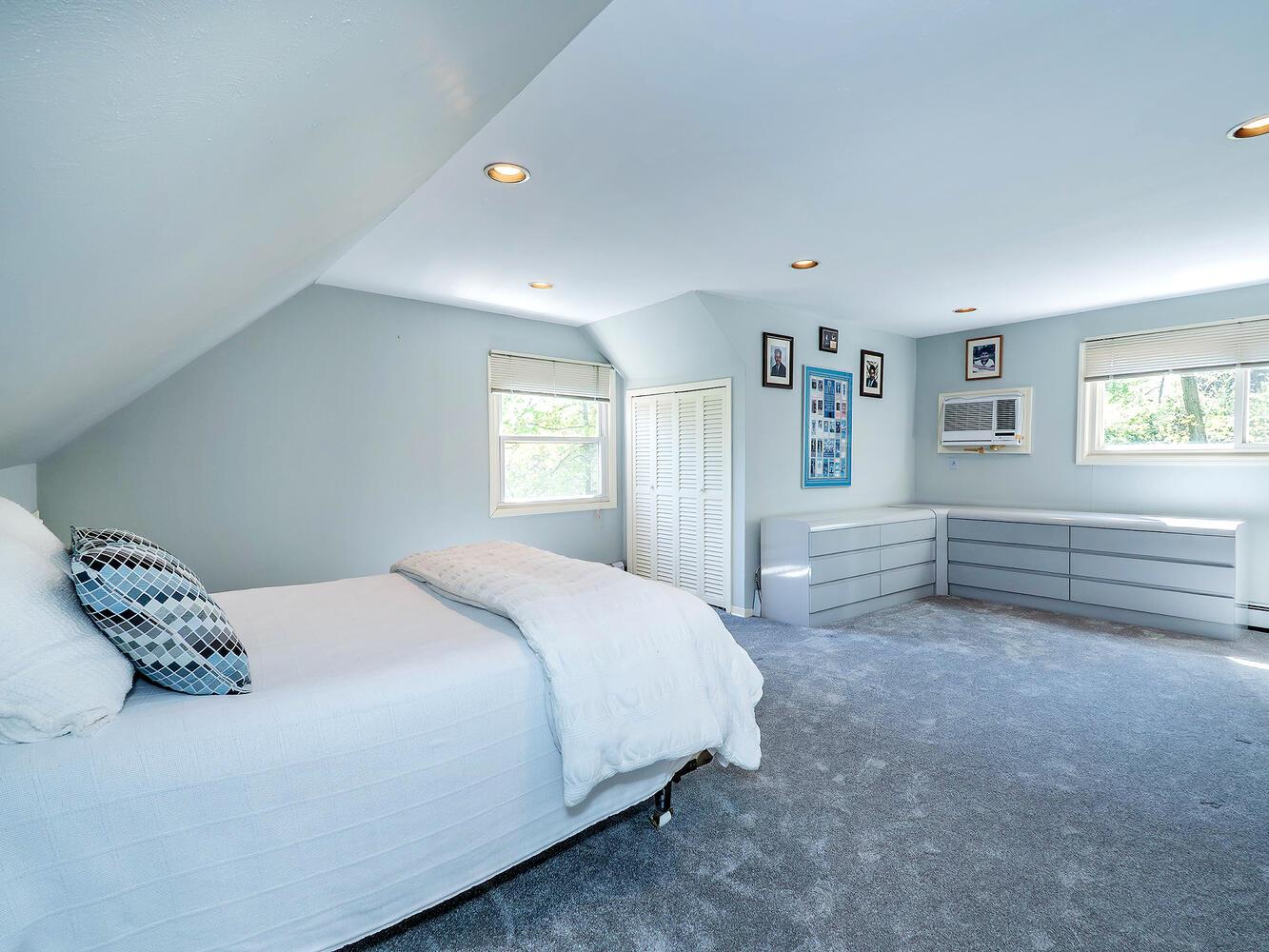 2 Stonytown Road, Manhasset, New York image 23