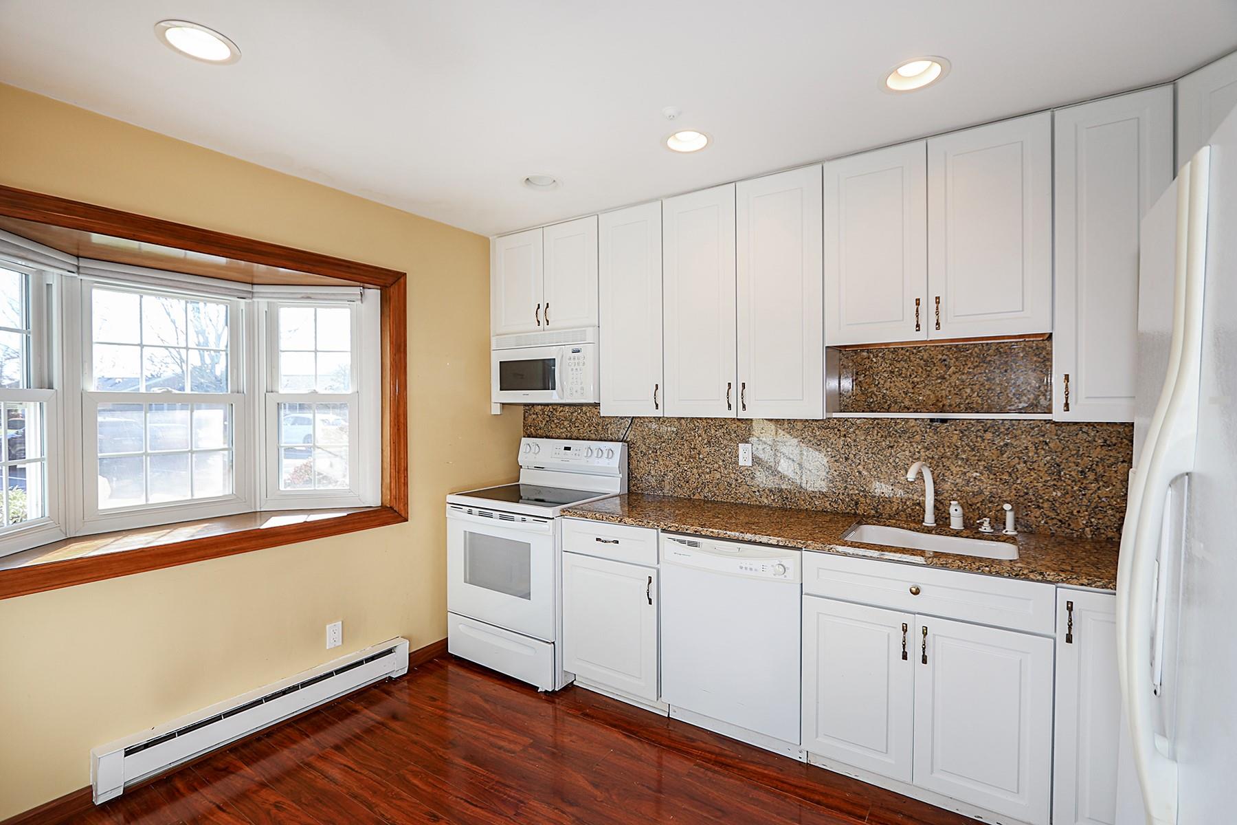 132 Harbor #132, Amityville, New York image 7