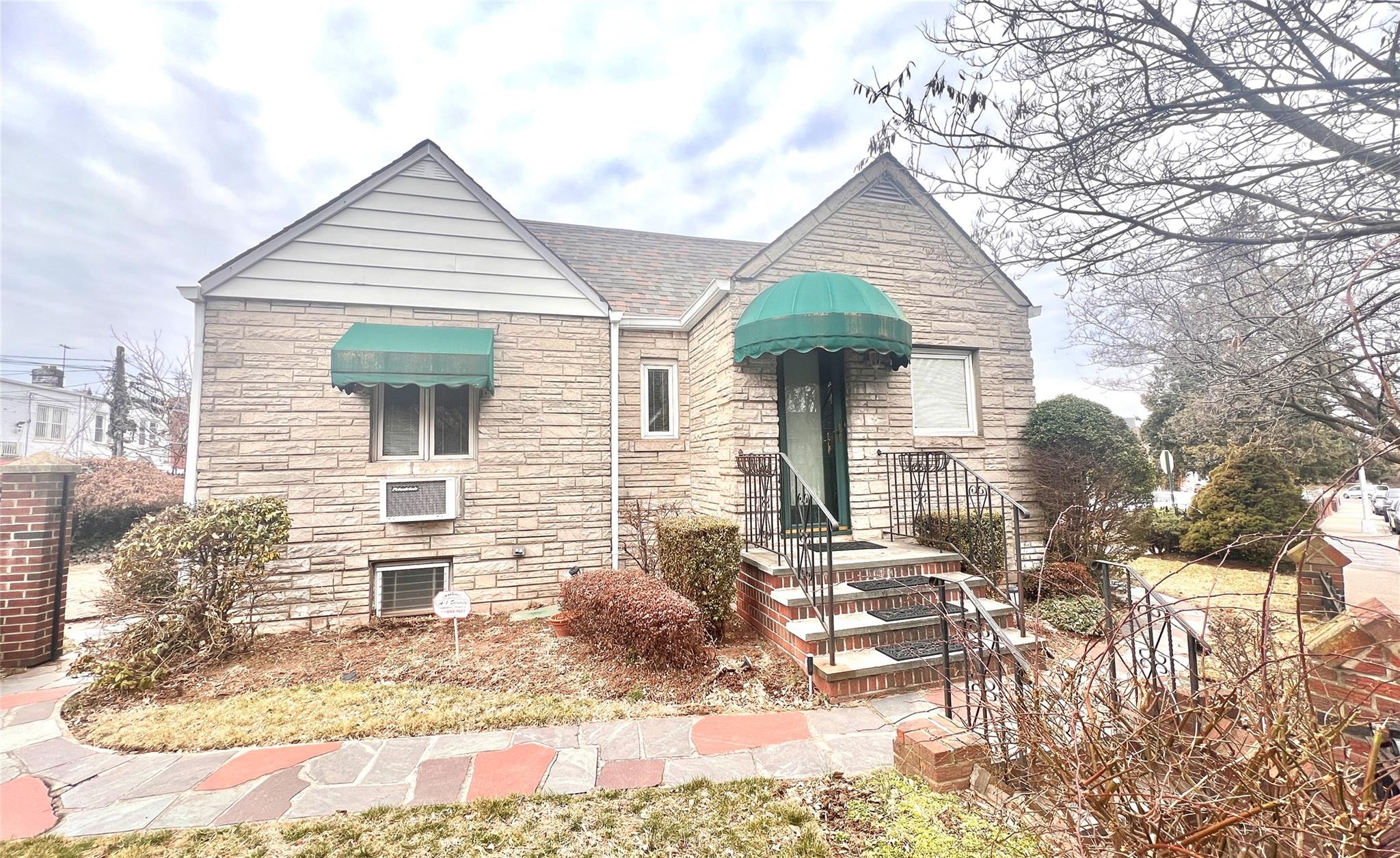 72-62 51 Drive, Woodside, New York image 13