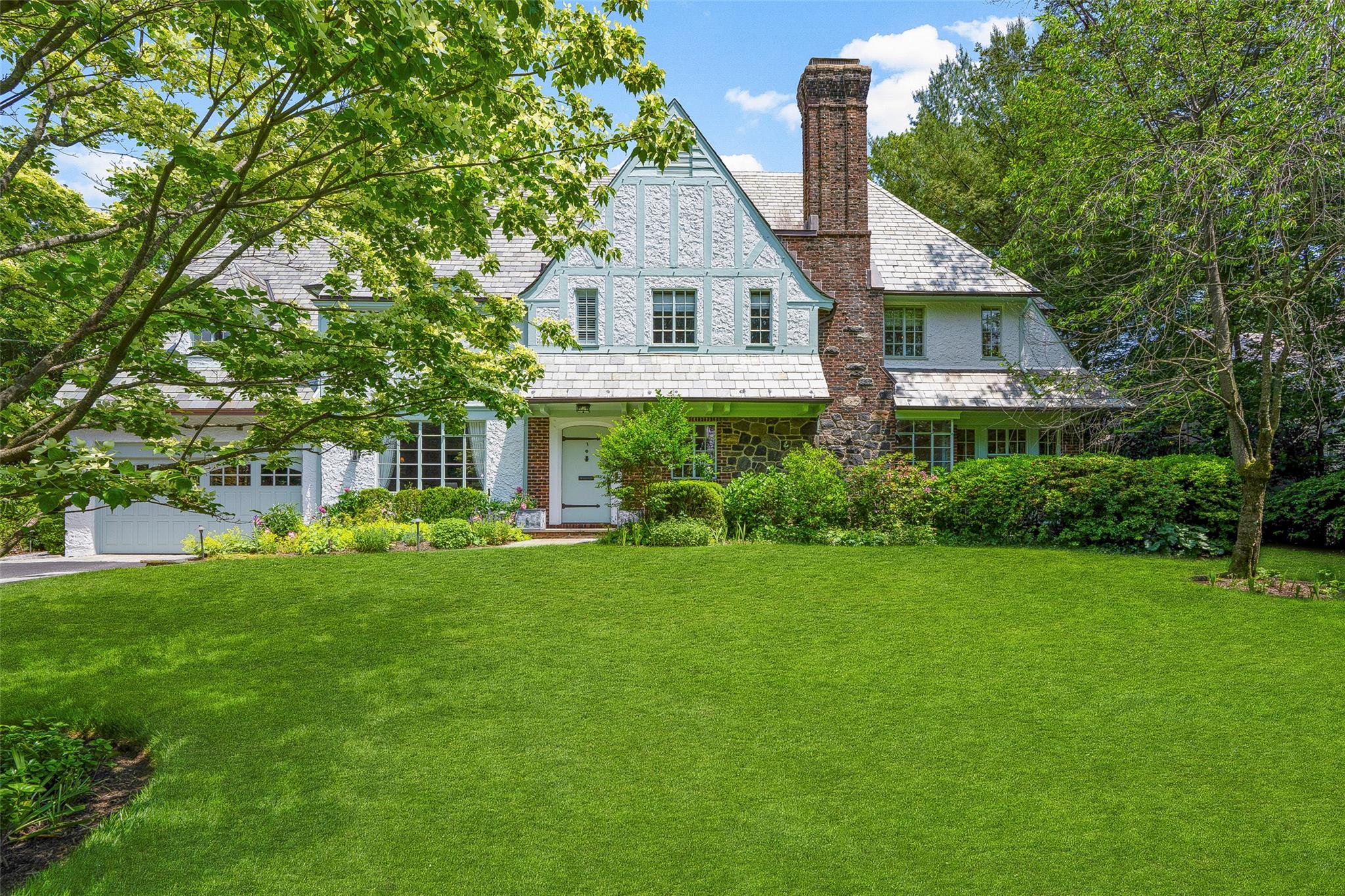 Photo 1 of Beechmont Drive, New Rochelle, New York, $2,050,000, Web #: 871925