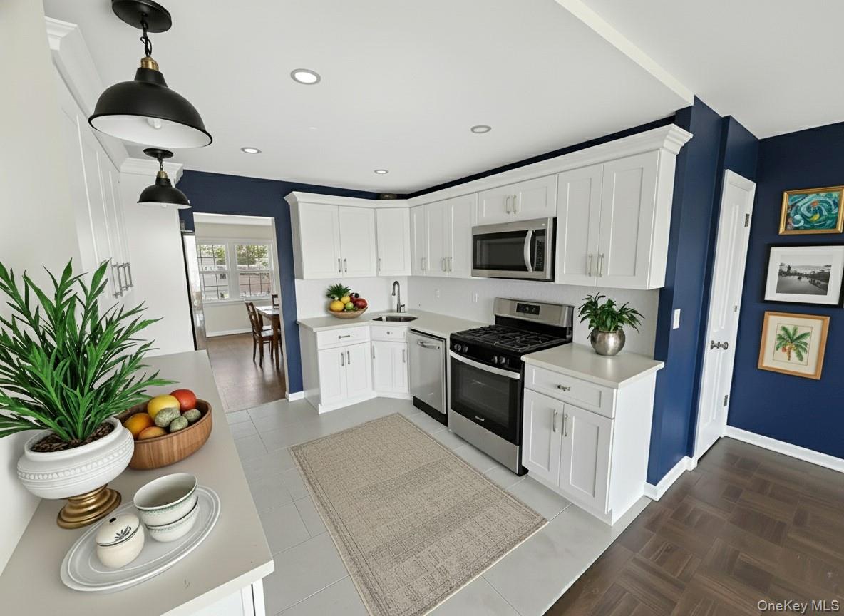 166-25 Powells Cove Boulevard 8E