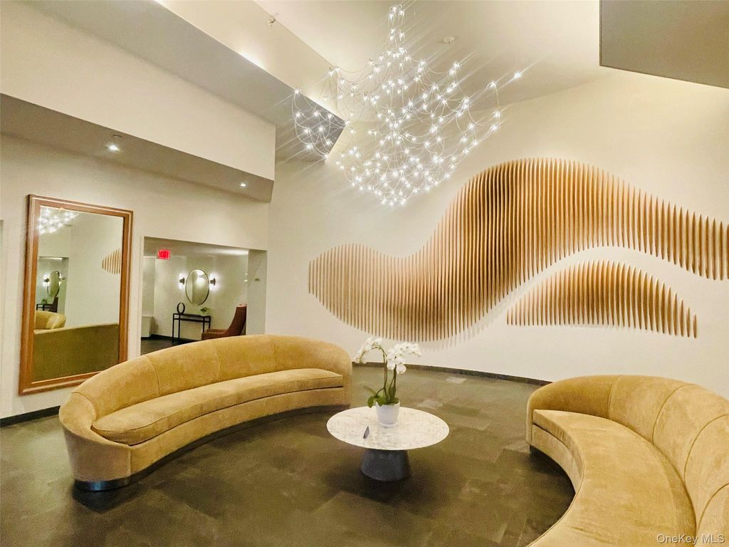 Photo of 10 Stewart Pl Pl #2GE, White Plains, NY 10603 (MLS # 971501)