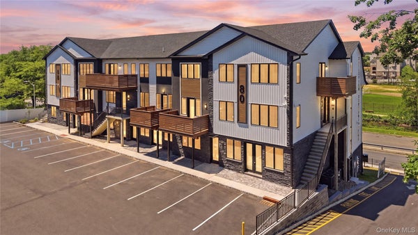 80 MEMORIAL PARK DR, SPRING VALLEY, NY 10977 - Image fe09d78659ac3553fa486440c50d0f4e/1532112372