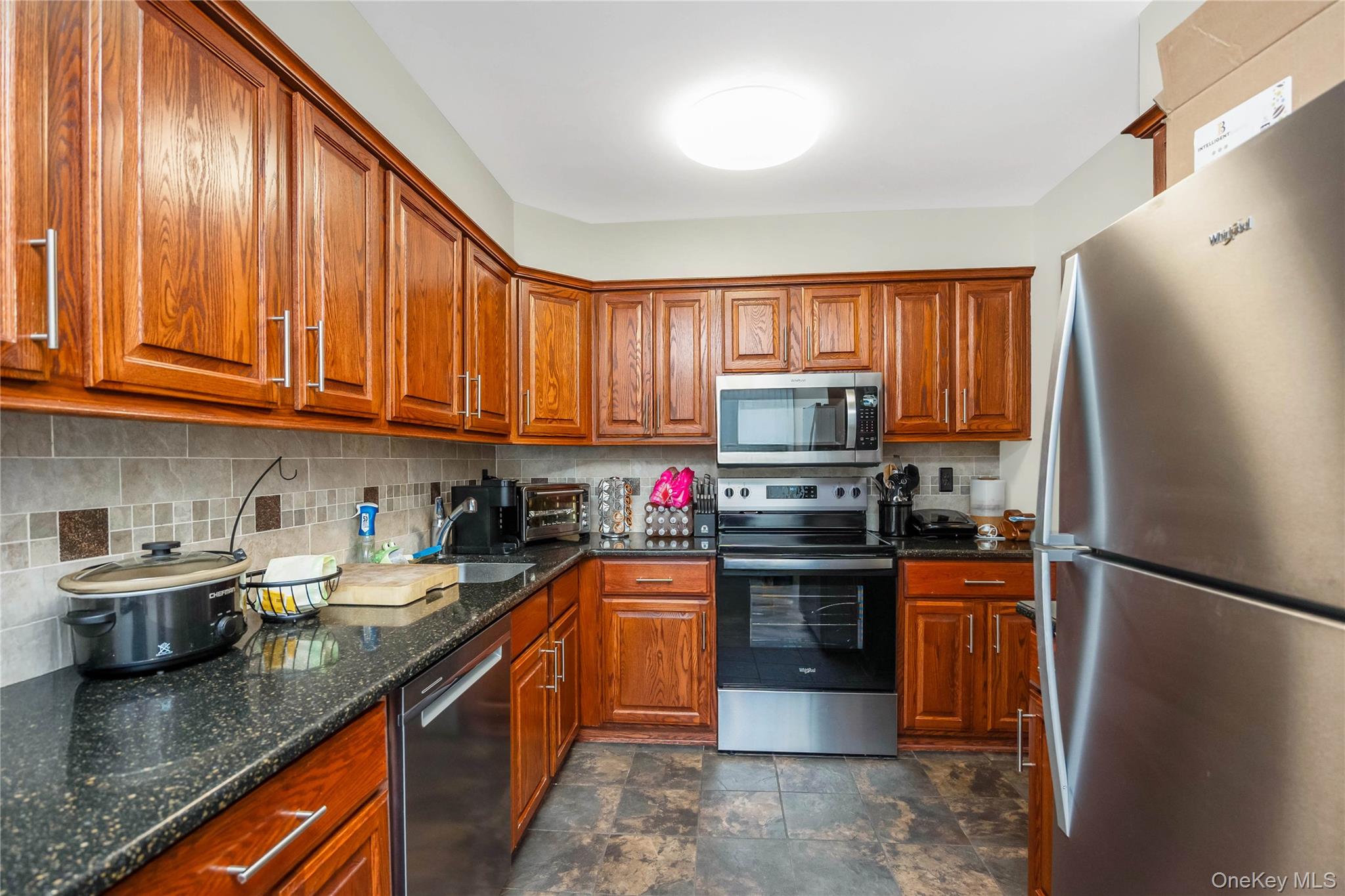 82 COTTONWOOD CT. 82