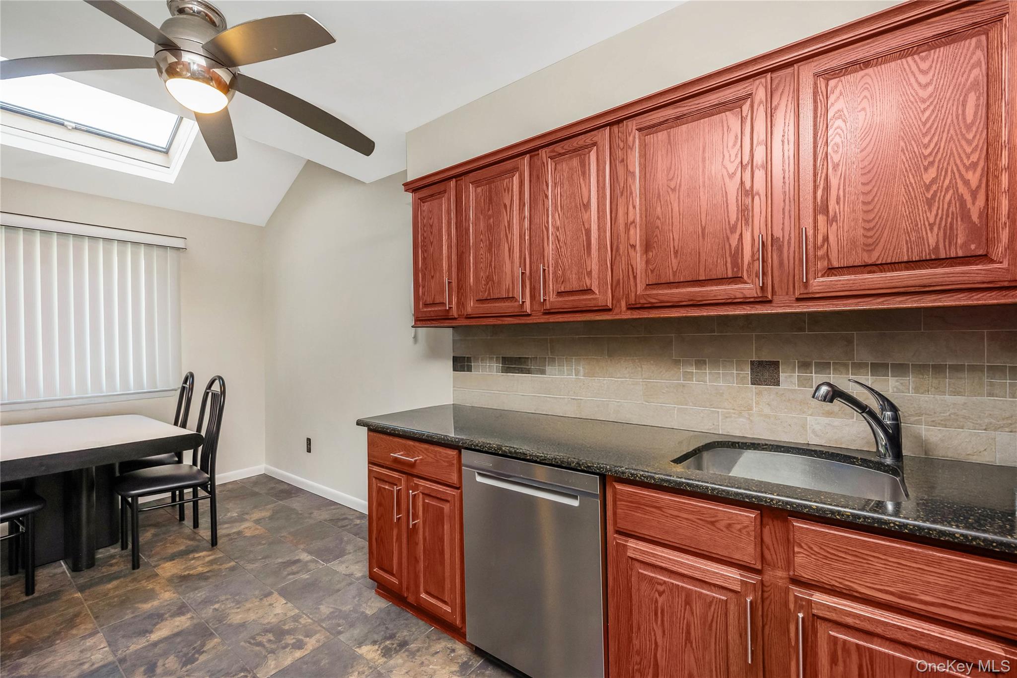 82 COTTONWOOD CT. 82