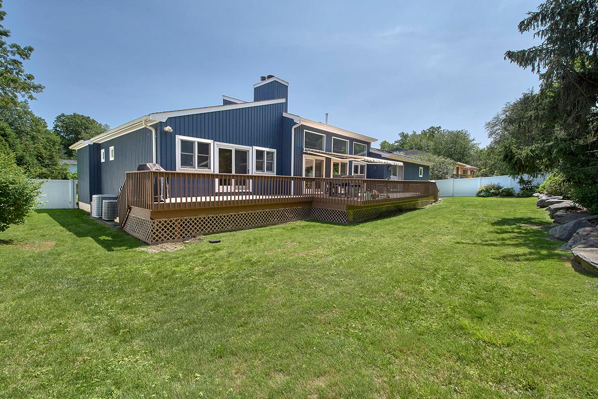 20 Carriage Way, White Plains, New York image 26