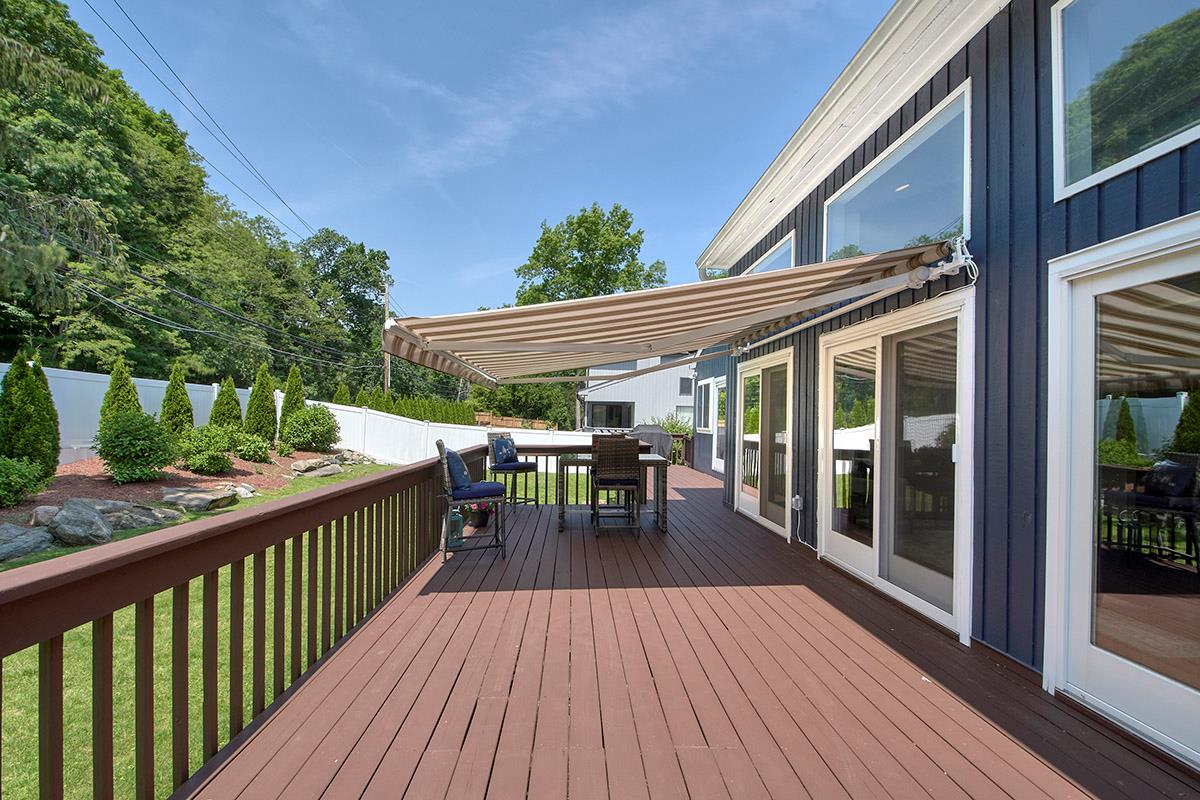 20 Carriage Way, White Plains, New York image 24