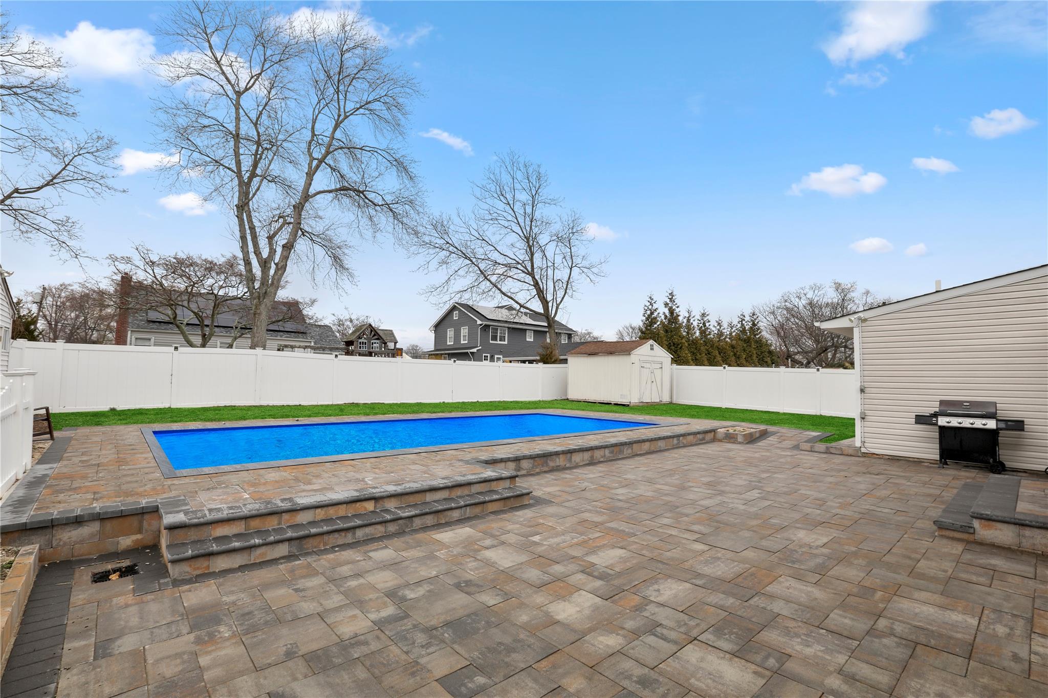 123 Ruth Street, West Islip, New York image 17