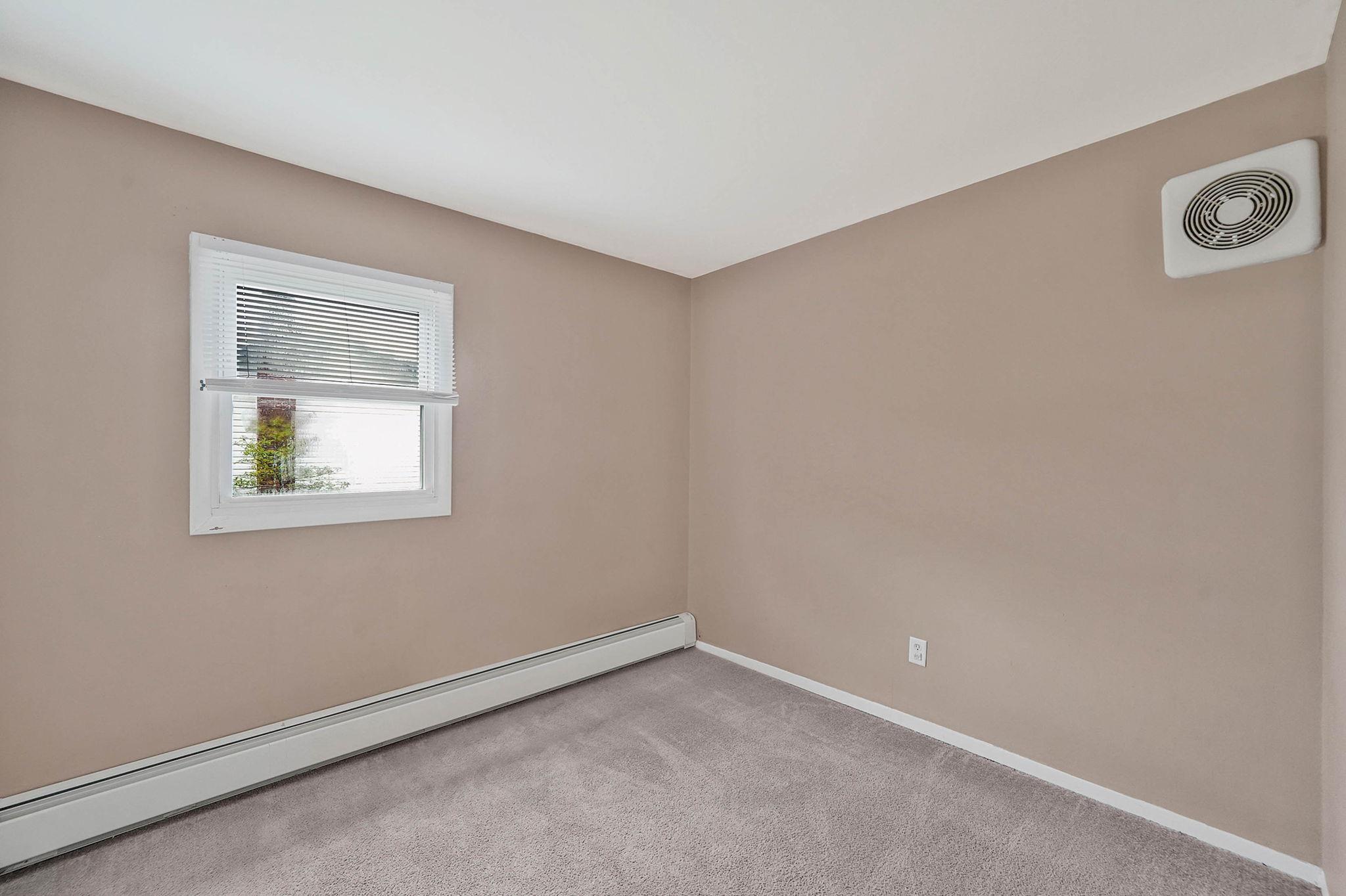 209 Burney Boulevard, Mastic, New York image 17