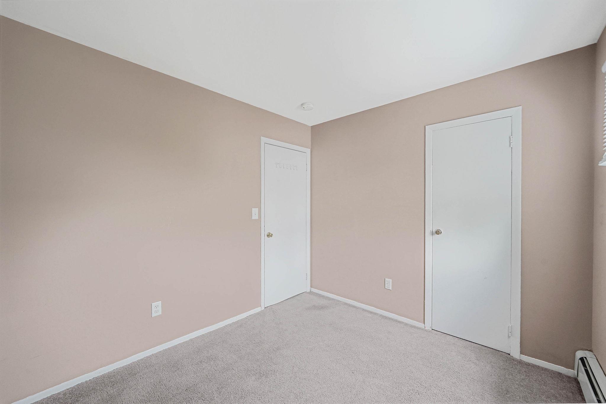 209 Burney Boulevard, Mastic, New York image 18