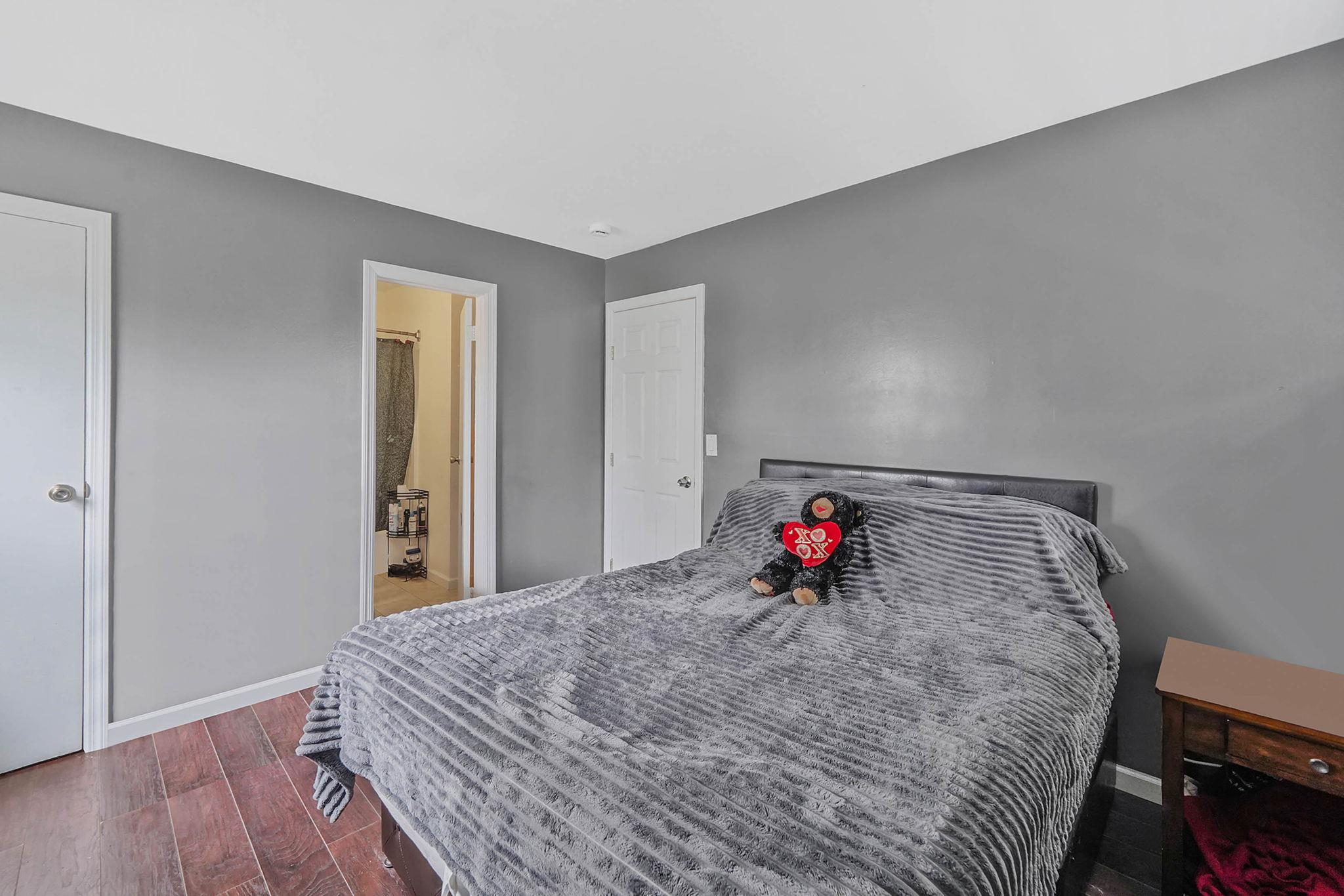 209 Burney Boulevard, Mastic, New York image 29