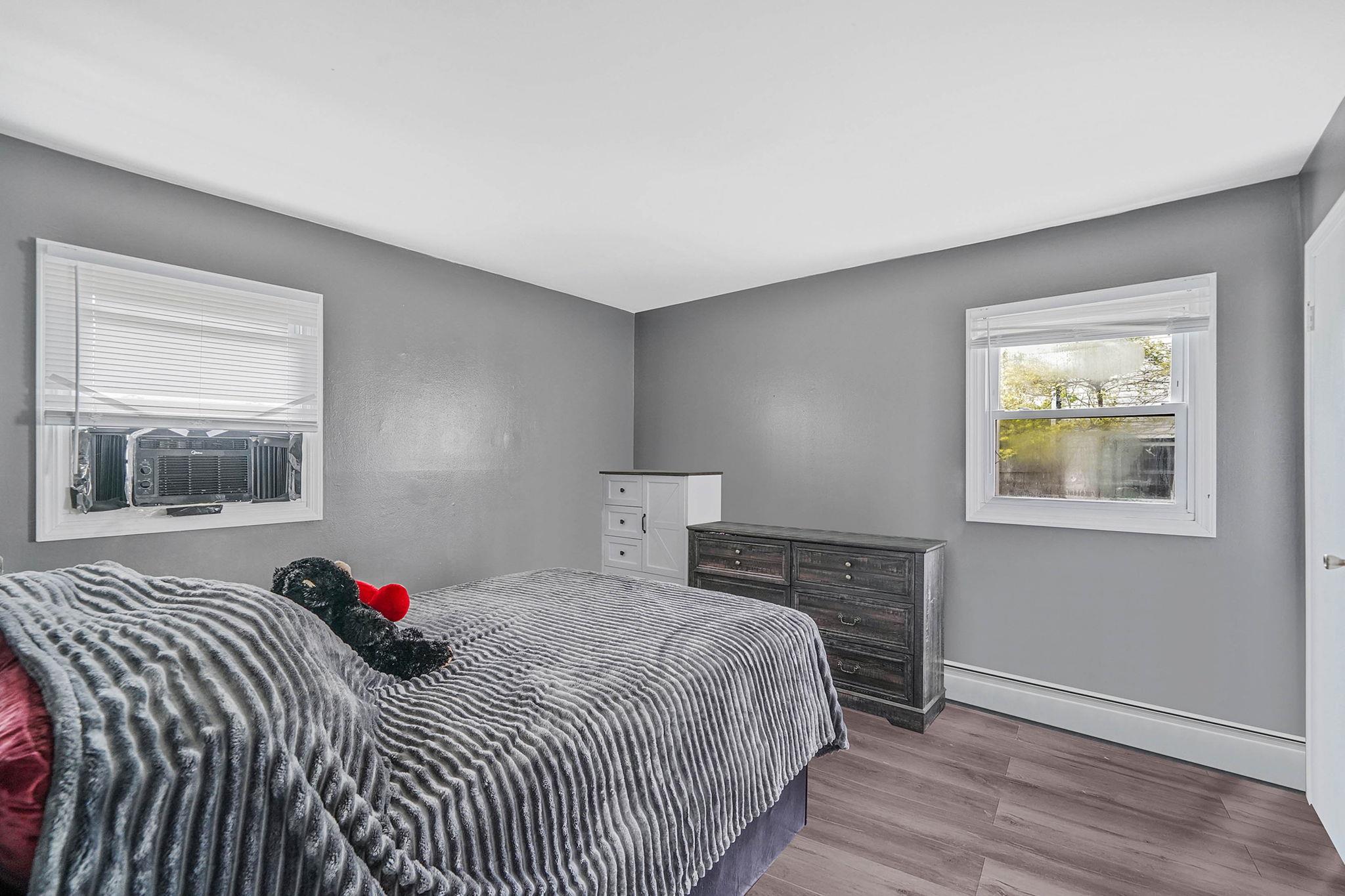 209 Burney Boulevard, Mastic, New York image 28